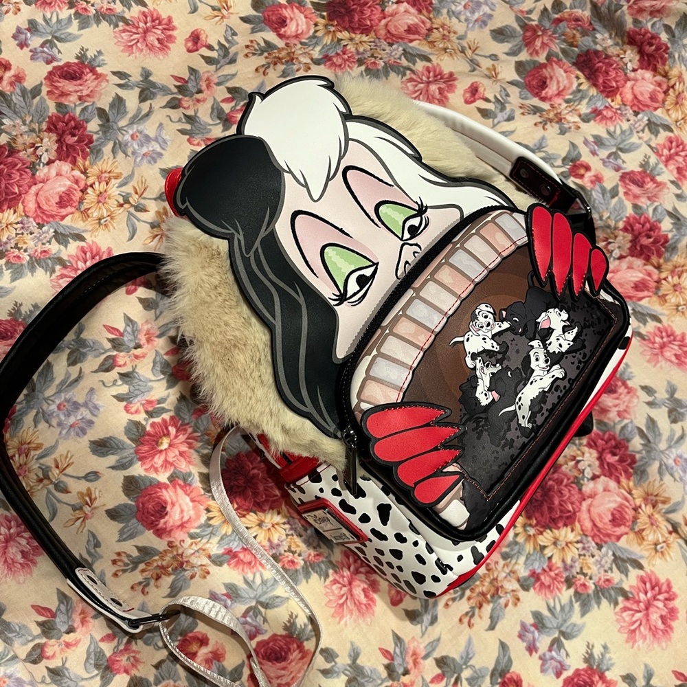 Cruella De Vil 101 Dalmatians Disney Loungefly Backpack Perfect Condition 💋🐾
